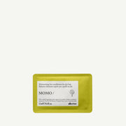 Davines MOMO Conditioner 12 ml – nawilżenie, miękkość i łatwe rozczesywanie włosów