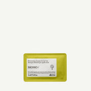 Davines MOMO Shampoo 12 ml – nawilżenie, miękkość i blask włosów suchych