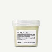 DAVINES MOMO ODŻYWKA NAWILŻAJĄCA I UŁATWIAJĄCA ROZCZESYWANIE 250 ML