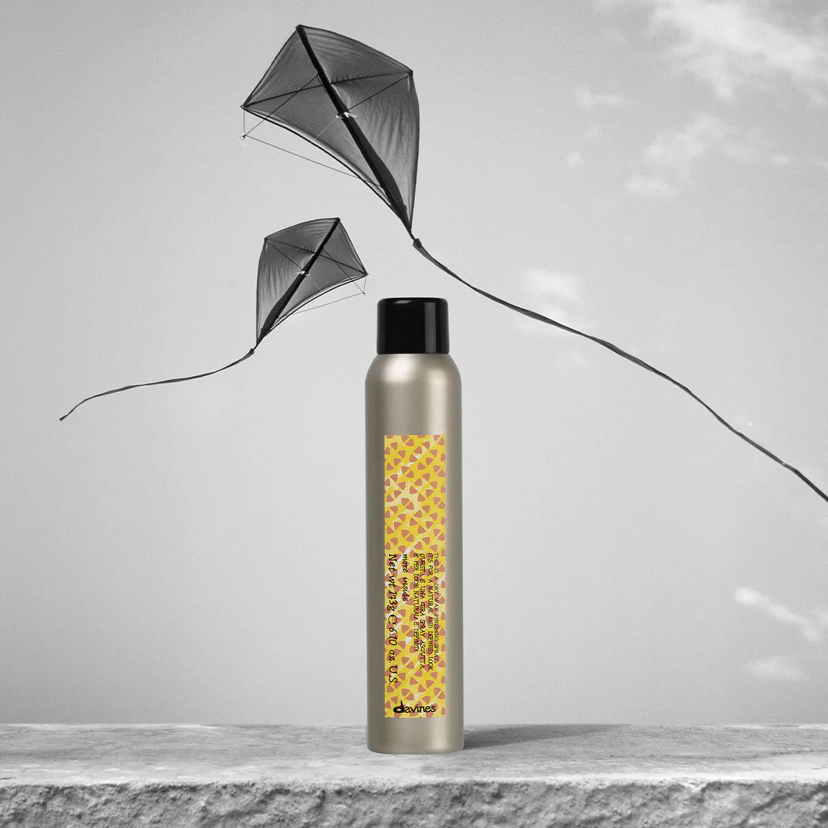 DAVINES MORE INSIDE suchy wosk w sprayu Dry Wax Finishing Spray 200 ml