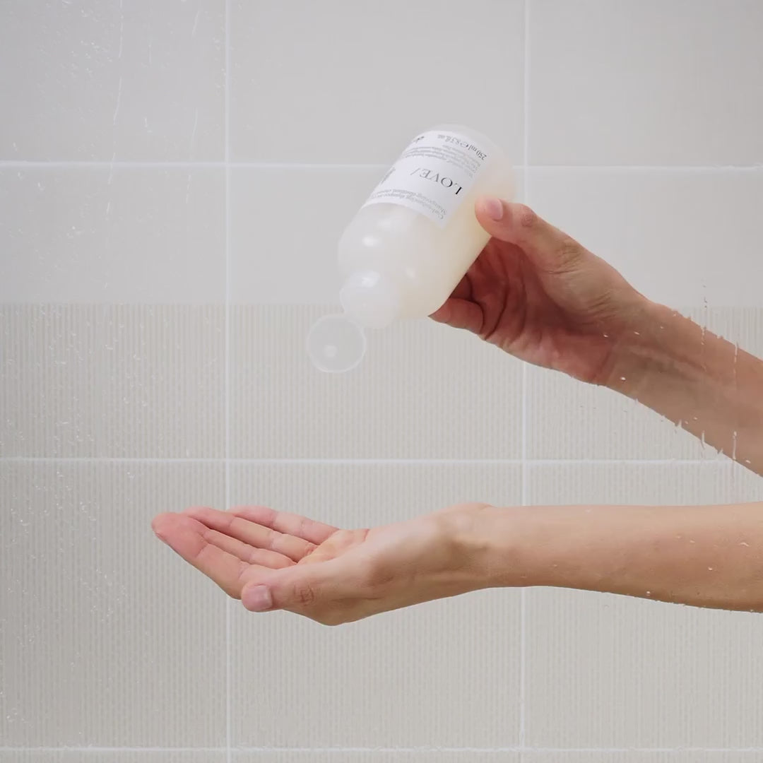 Załaduj wideo: DAVINES NEW ESSENTIAL HAIRCARE szampon do włosów LOVE CURL Shampoo