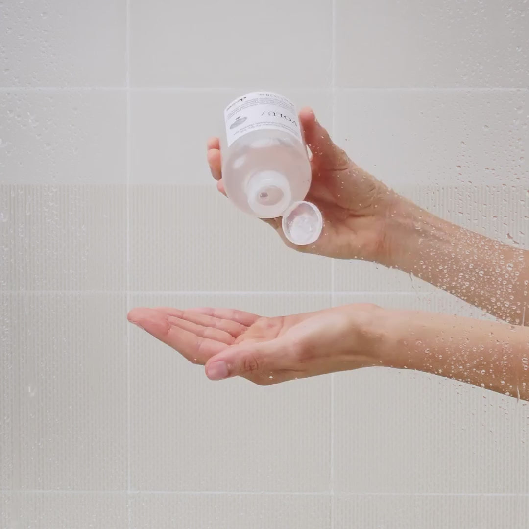 Załaduj wideo: DAVINES NEW ESSENTIAL HAIRCARE szampon do włosów VOLU Shampoo